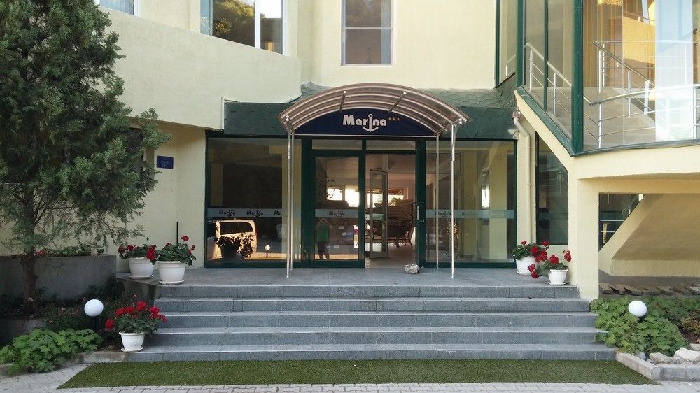 Hotel Marina Kiten  Exterior photo